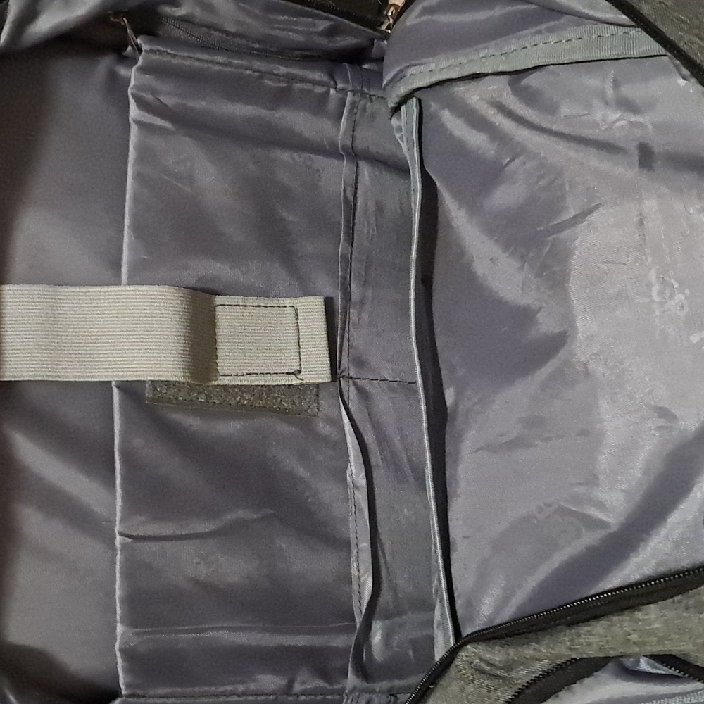 Backpack - Picture 4 of 5